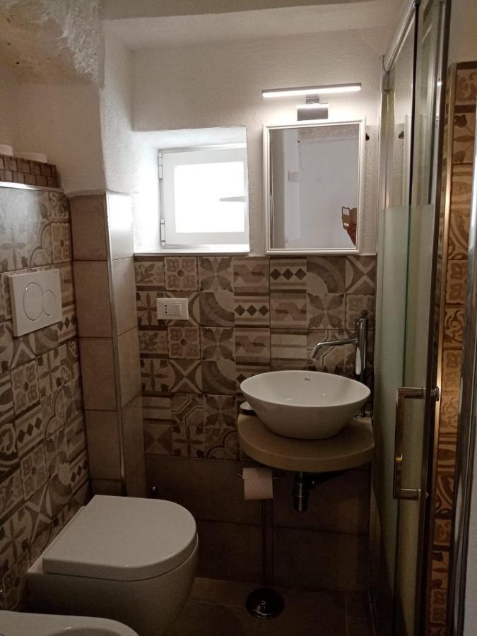 Studio Flat In White City Остуні Екстер'єр фото
